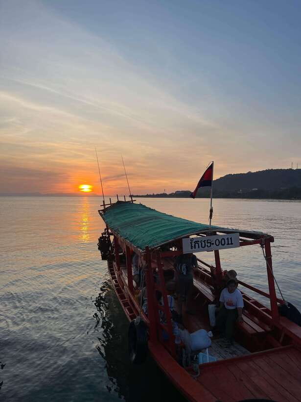 Discover kampot country side full day tour; kep crab market - Guide Vandy and the small-group setup