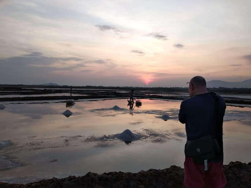 Discover Kampot-Kep for a day trip include Bokor mountain - Kep Crab Market and the seafood stop