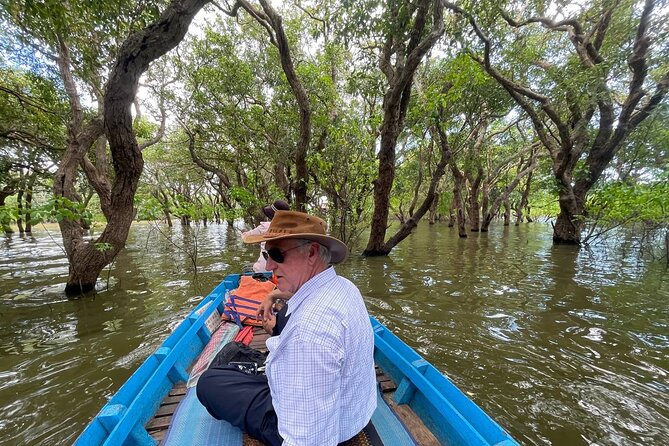 Experience Tranquility: Kampong Phluk Floating Villages Tours - Practical clothing and timing advice