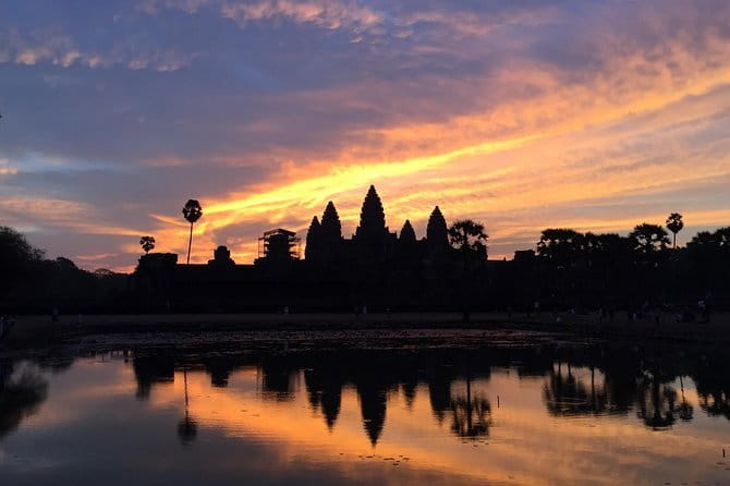 Explore Angkor Sunrise Spectacle a Full Day Temples Tour - Banteay Srei is a bonus, not a promise