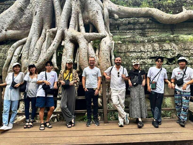 Explore Angkor Temple Sunset With Tour Guided - What makes the Angkor Thom stop worthwhile