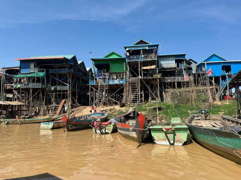 Exploring the Enchanting Kampong Phluk Floating Village - Through the flooded forest by boat
