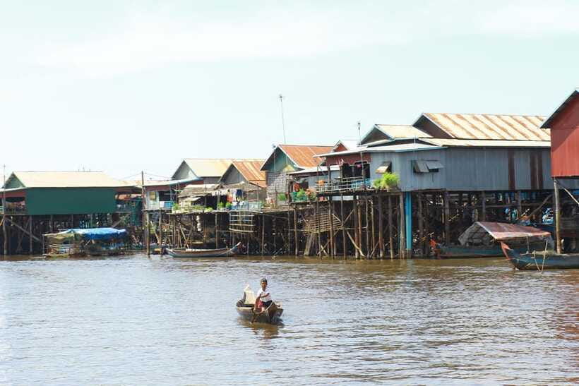 Exploring the Enchanting Kampong Phluk Floating Village - What the guide adds to the experience