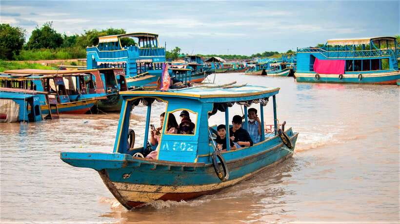 Floating Village-Mangroves Forest Tonle Sap Lake Boat Tour - Morning pickup and the road toward the lake
