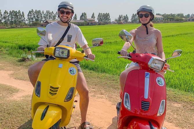 Floating Village Sunset Boat Vespa Tour / Tuk Tuk Available - Chong Khneas floating village by boat