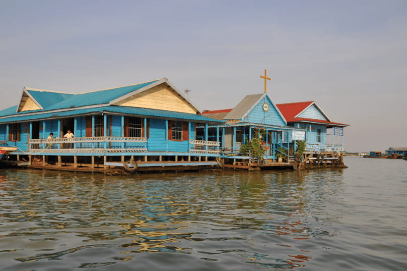 Floating Village Tour with Khmer Meal & Beer - The market stop and the choice at 4:30 PM