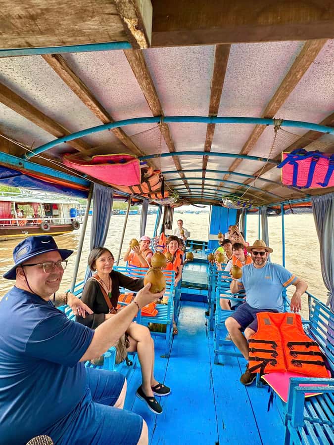 From HCM: Mekong Delta Floating Market 3days exit Phnom Penh - Cai Rang Floating Market before breakfast crowds