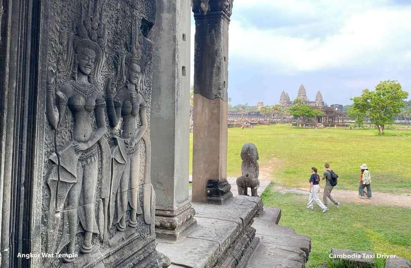 From Phnom Penh: Angkor Wat, Bayon, and Ta Prohm Day Trip - Meeting your guide in Siem Reap