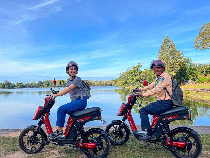 From Siem Reap: Angkor Wat Sunrise and Temples E-Bike Tour - Starting at 4:40 am for Angkor Wat sunrise