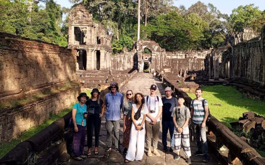 From Siem Reap: Banteay Srei Temple & Grand 5 Temple Tour - Pre Rup Gives You a Strong Start