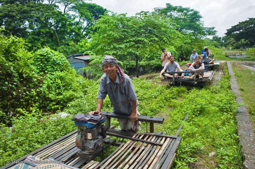 From Siem Reap: Battambang Day Trip Bamboo Train, Bats Cave - The Morning Drive From Siem Reap