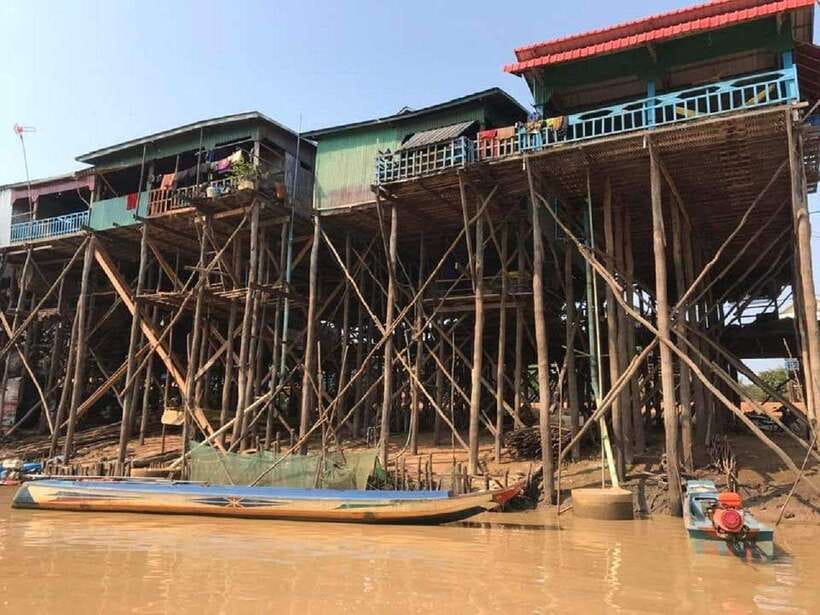 From Siem Reap: Floating Village Tour by Boat - The traditional village and local market stop