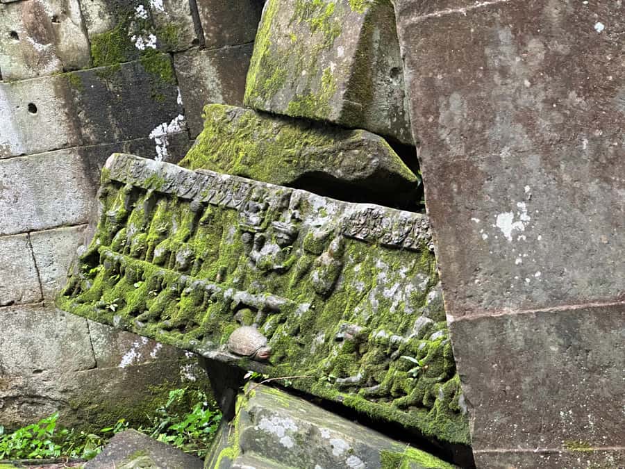From Siem Reap: Half-Day Tour to Beng Mealea Temple - What the Guide Adds to the Visit
