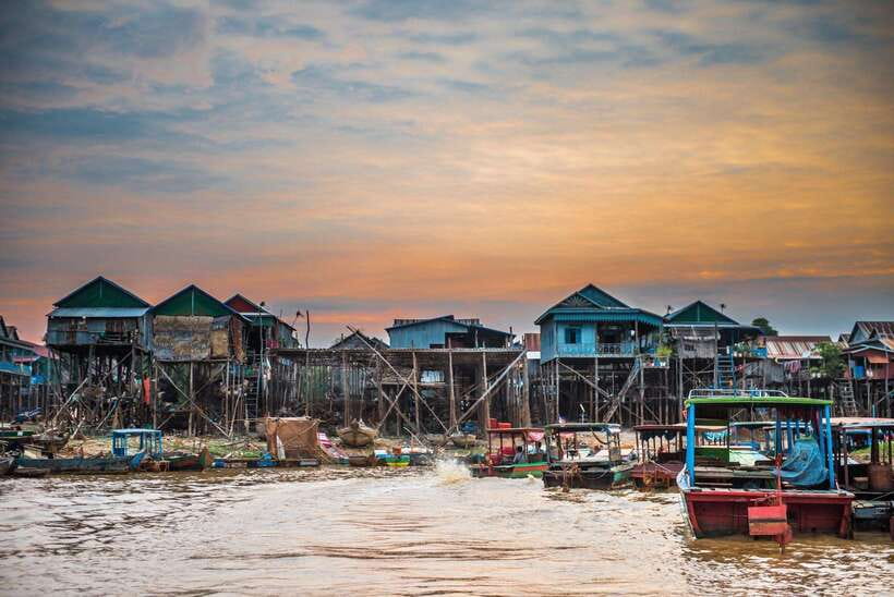 From Siem Reap: Kampong Phluk Floating Village Tour by Boat - Sunset over the lake