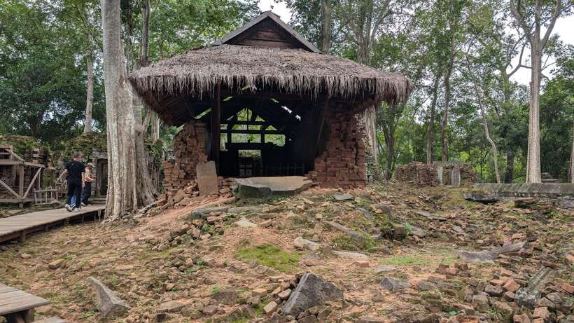 From Siem Reap: Koh Ker and Beng Mealea Private Day Tour - Who should book this temple day