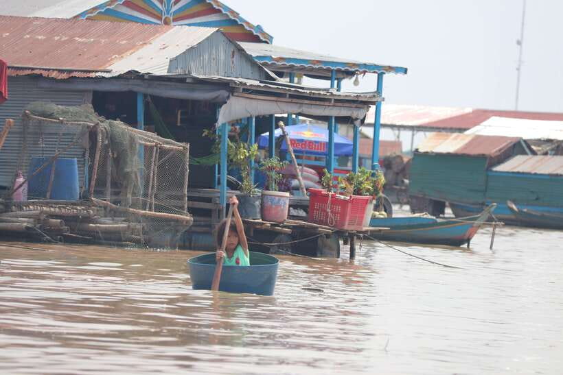 From Siem Reap: Tonle Sap Floating Villages Tour - Boarding the boat for the floating villages