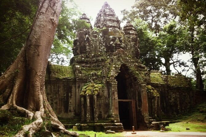 Full-Day Angkor Wat & All Must-See with Banteay Srei Private Tour - What this private Angkor day is really trying to do