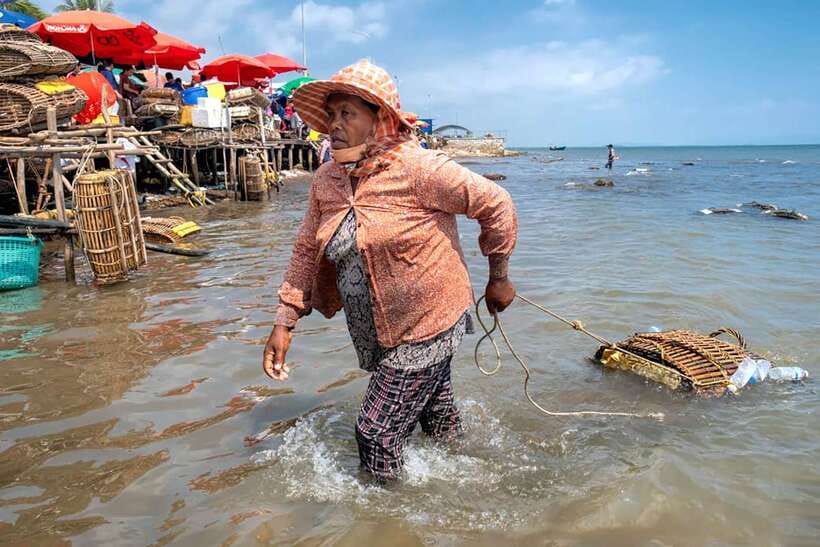 FULL DAY - Countryside Tuk-Tuk Pepper Tour + Kep - From Kampot to Phnom Chhngok Cave