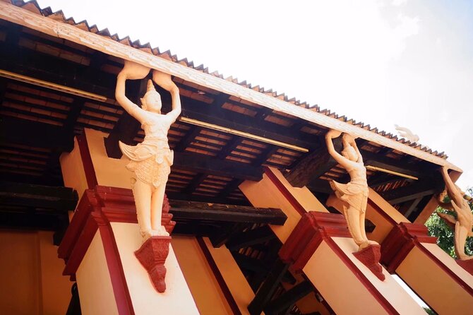 Full-Day Discover Oudong Mountain-Former Capital City & Phnom Penh City Tours - Inside Phnom Penh’s Royal Palace