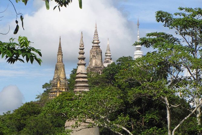 Full-Day Discover Oudong Mountain-Former Capital City & Phnom Penh City Tours - Preah Sakyamoni Chedi and Oudong’s damaged shrines