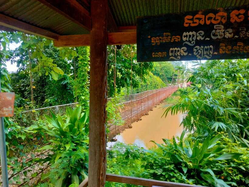 Full-day: Original bamboo train, Wat Banan, Phnom Sampov - The bat flight at sunset