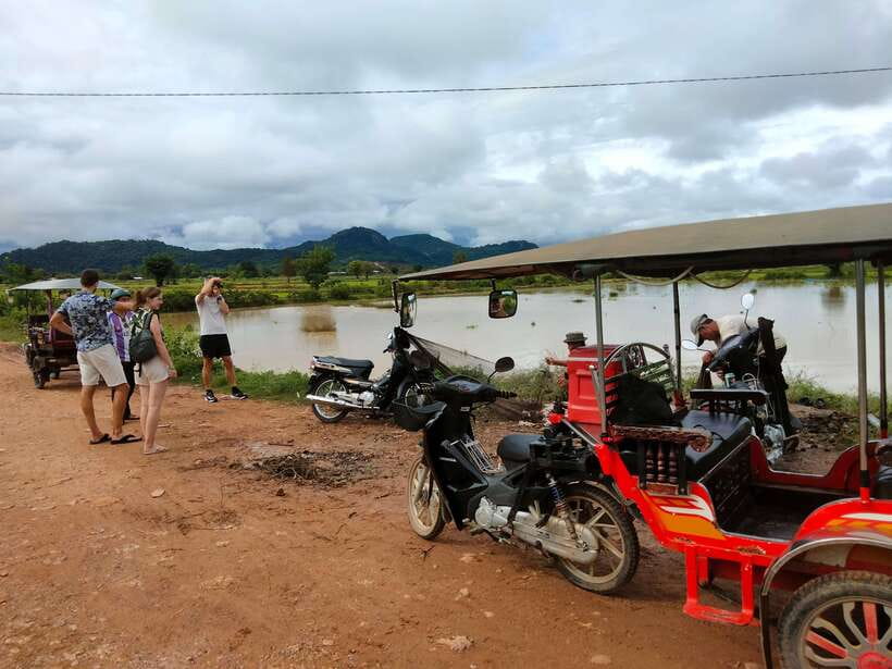 Full-day: Original bamboo train, Wat Banan, Phnom Sampov - What the $15 price really covers