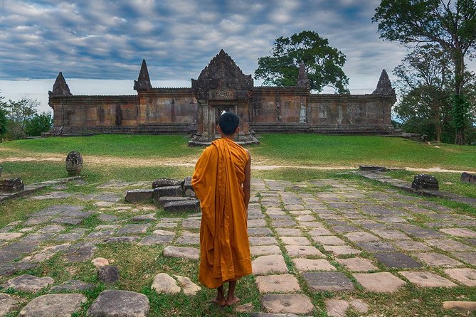 Full-Day Preah Vihear, Koh Ker and Beng Mealea Private Tour - The early start and the long northern road