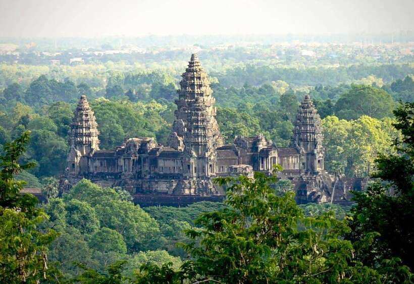 Full Day Private of Angkor Wat Tour with Tuk Tuk - Lunch at your own cost