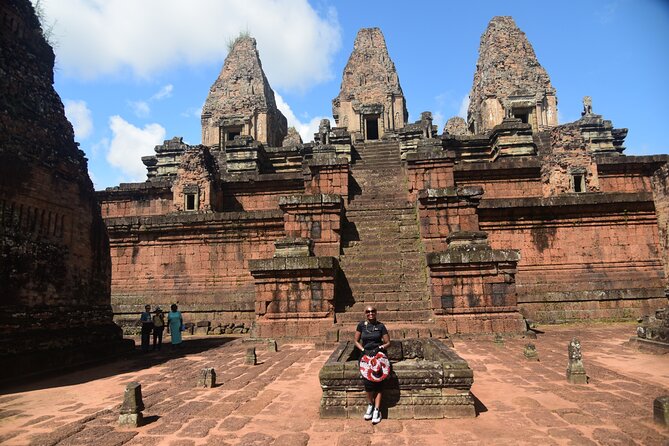 Full-Day Private Tour of Angkor Wat with Pick Up - What the guides add to the day