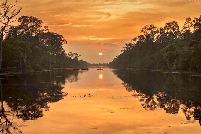 Full-day Private VIP Tour to Angkor Complex - Banteay Kdei brings a quieter, maze-like walk
