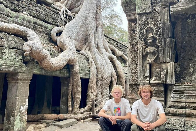 Full Day Small Group Tour Guide with Sun rise - Angkor Thom and the Bayon faces