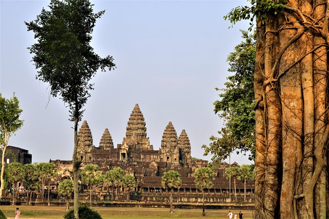 Full Day Temples Explorer - Small Group - Angkor Wat gives you the grand opening