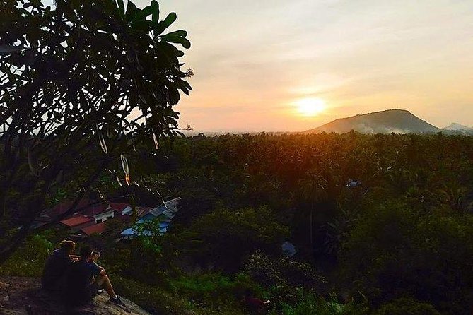Full Day-Tour: Handicraft, Bamboo train, Killing cave. Bat cave - Kampong Pil, river bridges, and village life