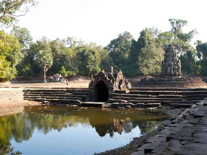 Grand Circle With Sunset Private Tuk-Tuk - Neak Pean Adds a Different Kind of Temple Visit