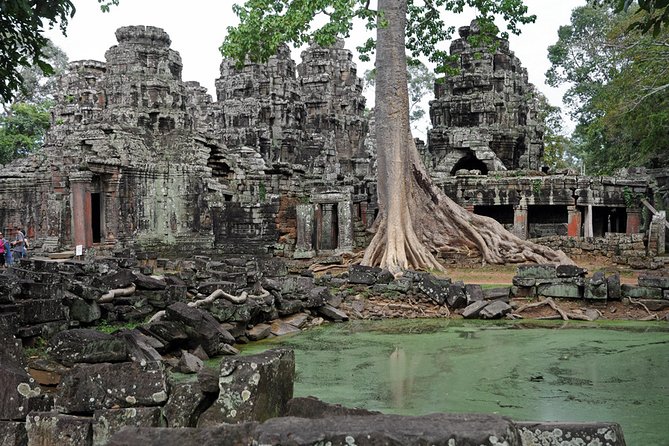 Guided Private Tuk Tuk Tour Angkor Wat and Small Circle and Five Extras - Starting at 6:30am with Angkor Wat’s East Gate