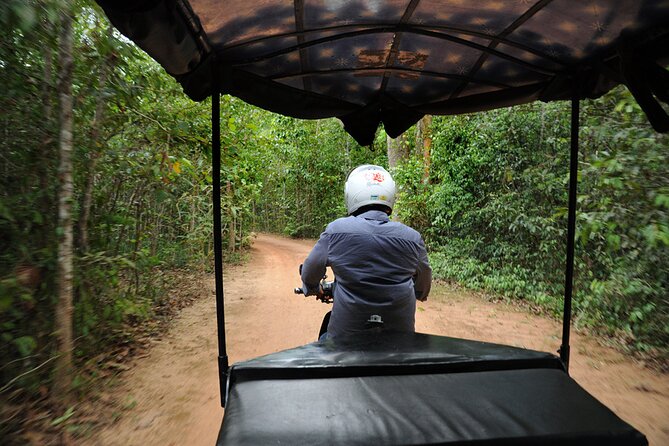 Guided Private Tuk Tuk Tour Angkor Wat and Small Circle and Five Extras - The 3.5 km walk to Prasat Chrung