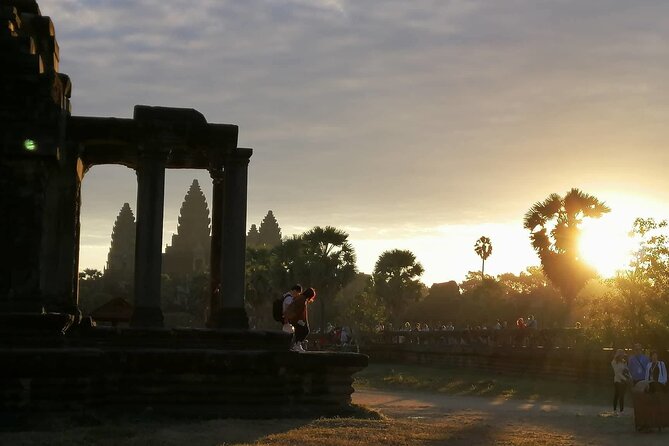 Half Day Angkor Wat Tour - What the private guide changes
