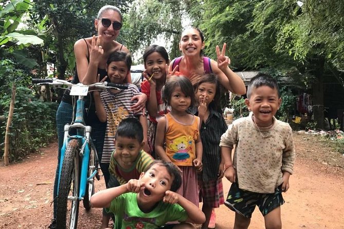 Half day morning bicycle tour to Explore local livelihood and test local snacks - Bamboo sticky rice and a proper snack break