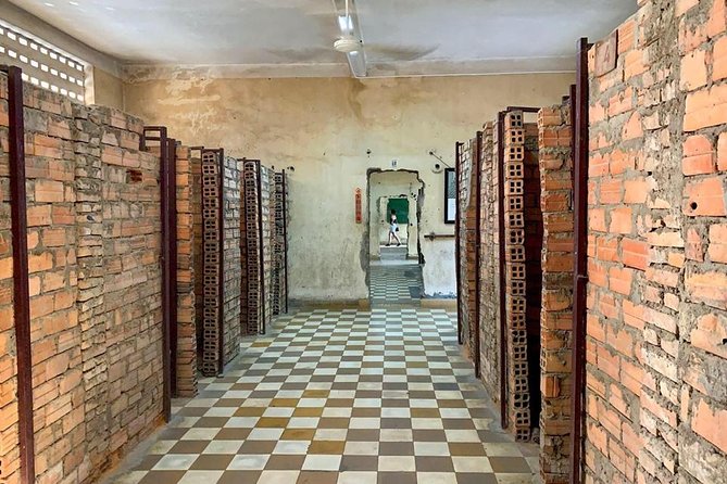 Half-Day Phnom Penh City Tours - Royal Palace and Silver Pagoda: Phnom Penh’s ceremonial heart