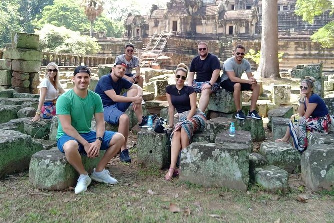 Half Day Tour- Angkor Wat, Ta Promh, Bayon Temple - What the private vehicle changes