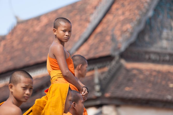 Half Day War Museum Siem Reap Killing Fields and Artisans Angkor - Practical details that will make the day easier