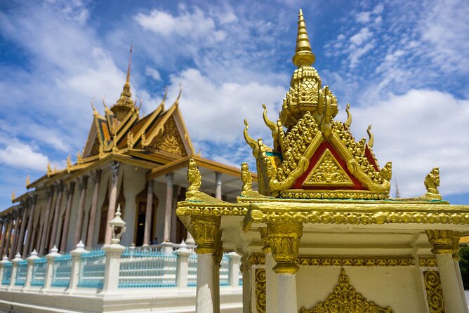Intercity Transfer Siem Reap - Phnom Penh/Phnom Penh - Siem Reap - What the six-hour ride feels like