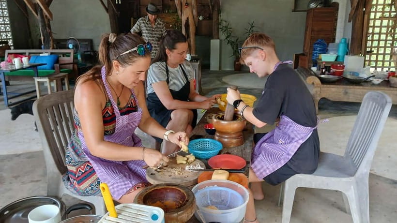 Kampot Countryside: Authentic Khmer Cooking Class - Morning or afternoon: choosing the right session