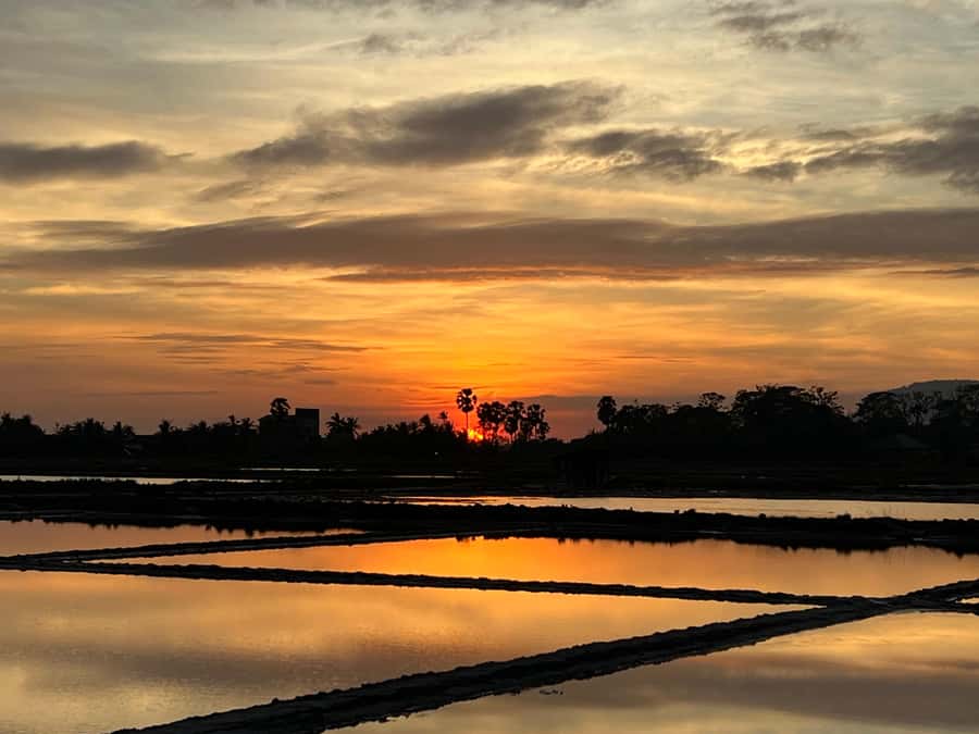 Kampot Countryside include Pepper farm, Salt field & Lake - Salt fields, factory work, and the best light
