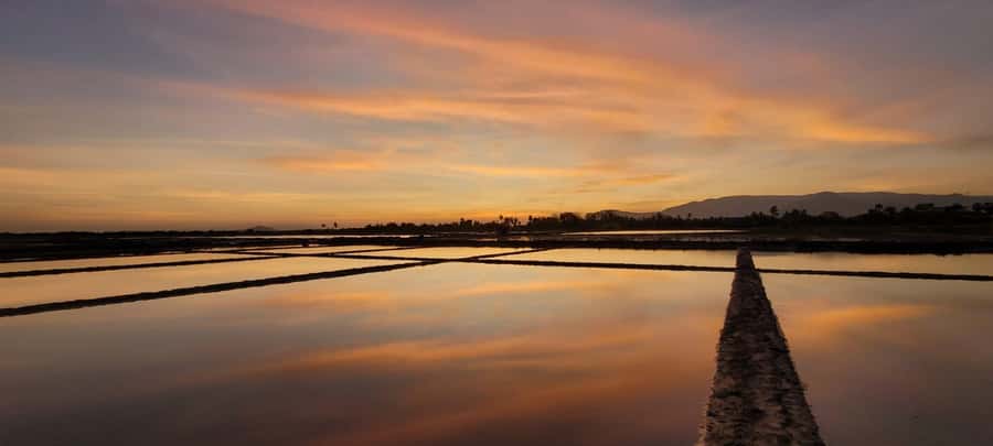 Kampot Countryside include Pepper farm, Salt field & Lake - La Plantation: the tour’s strongest stop