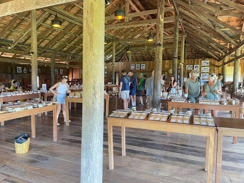 Kampot Pepper Farm, Salt Fields, Crab Market from Phnom Penh - Guides, language, and the feel of the day