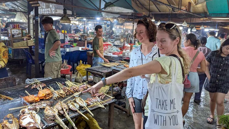 Kampot Pepper & Kep/Crab Market Tours: Salt, Secret lake - La Plantation and the taste of Kampot pepper