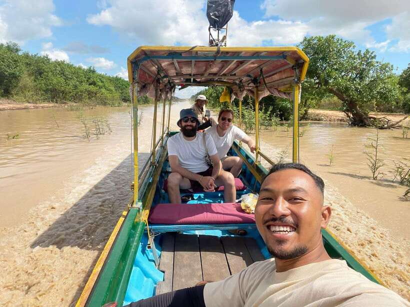 Kayaking & Floating Village in Siem Reap - Returning by boat and air-conditioned vehicle