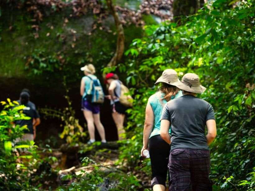 Kbal Spean Trekking Tour with Banteay Srei & Landmine Museum - Banteay Srei and the appeal of pink sandstone