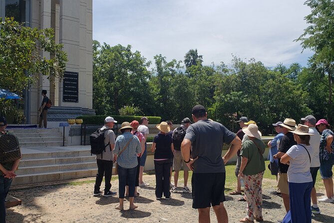 Killing Field and Genocide Museum private haft day Tour - Timing, heat, and who should book